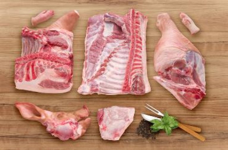 Semicarcasa de porc sfertuita, 41.5 (±0.5) kg, Semicarcasa de porc sfertuita, 41.5 (±0.5) kg,